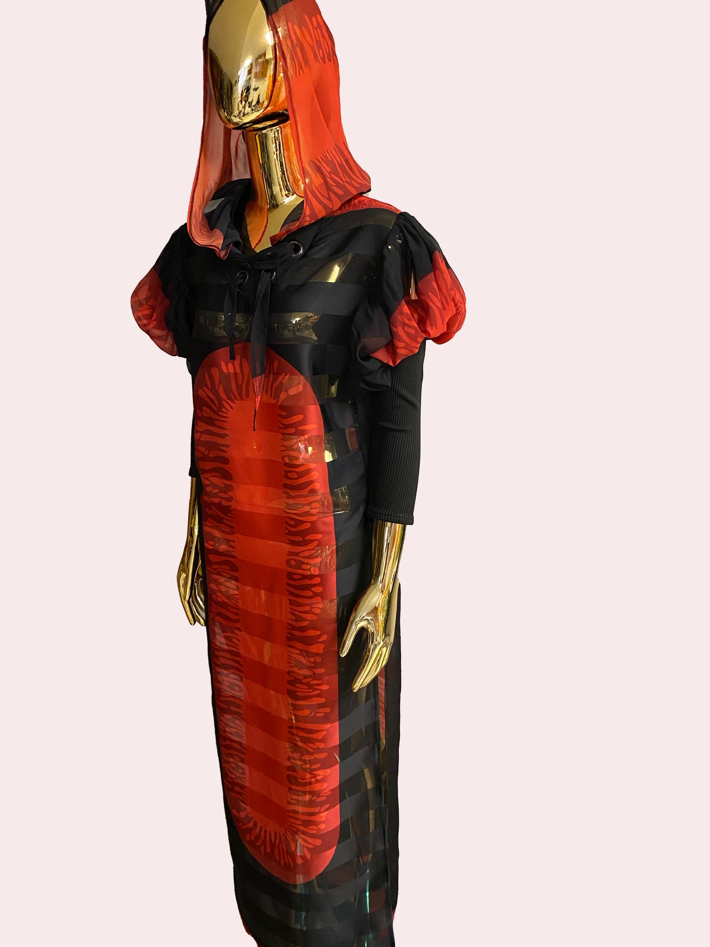 OPEN SIDED HOODED STRIPED DRESSTOP