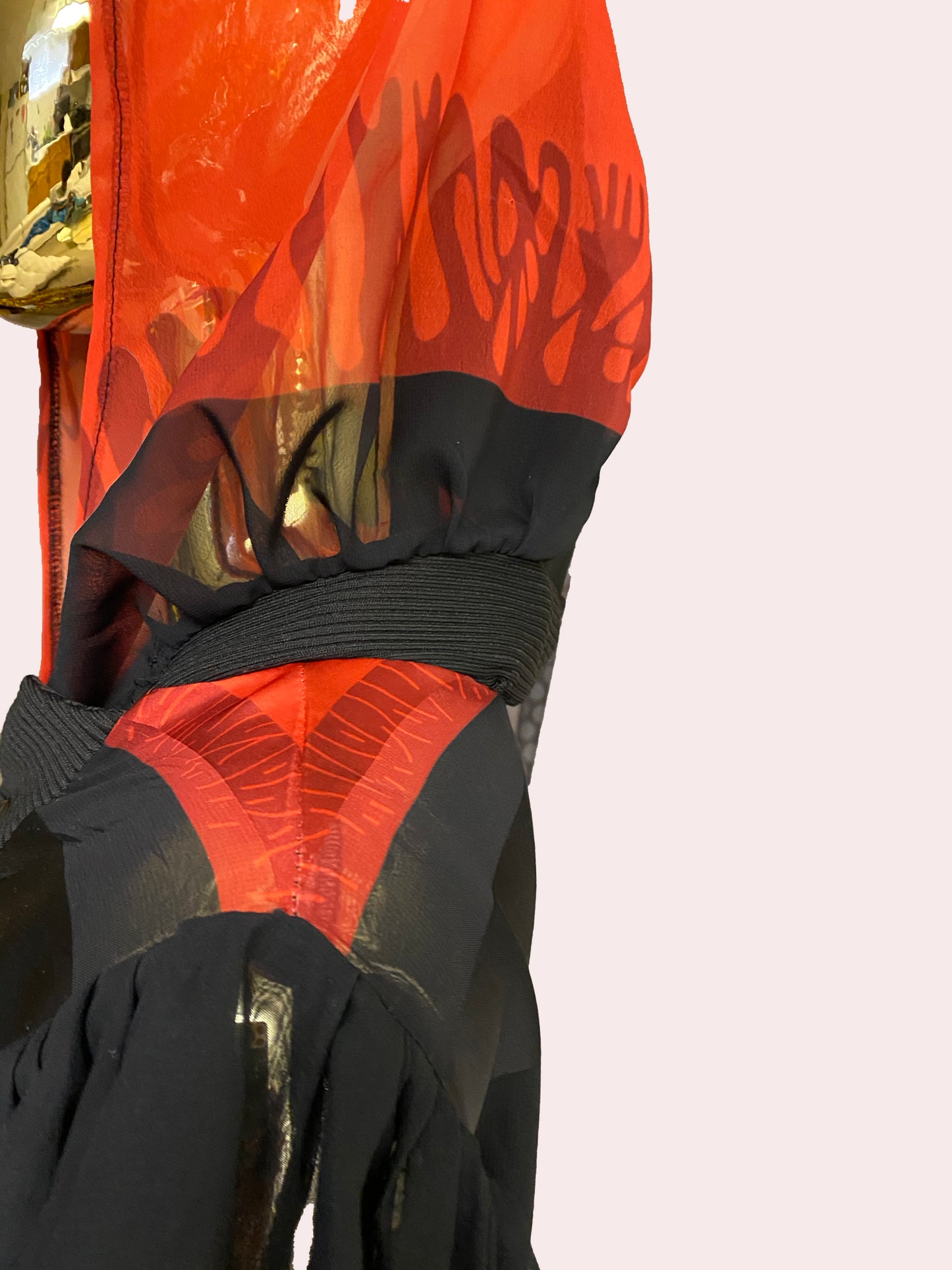 OPEN SIDED HOODED STRIPED DRESSTOP